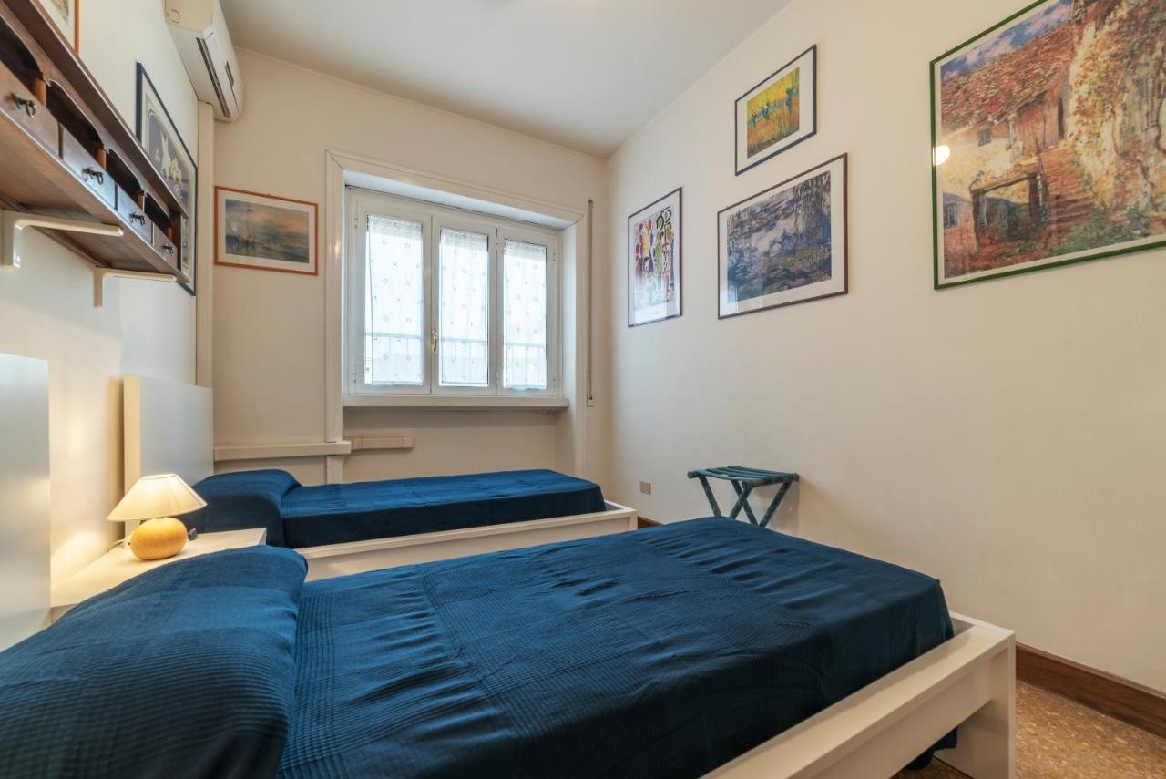 Roomy And Bright Apartment With Terrace Rome Exterior photo