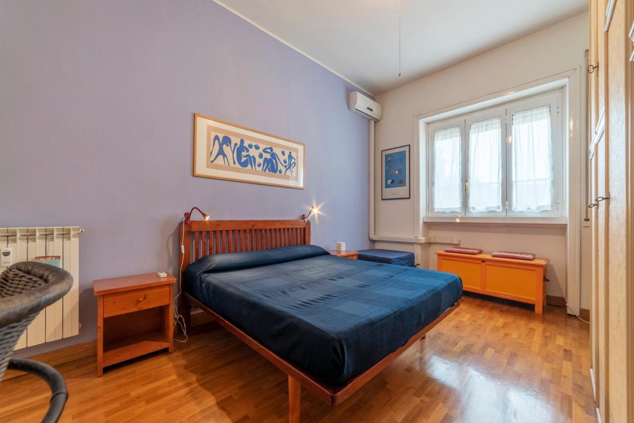 Roomy And Bright Apartment With Terrace Rome Exterior photo